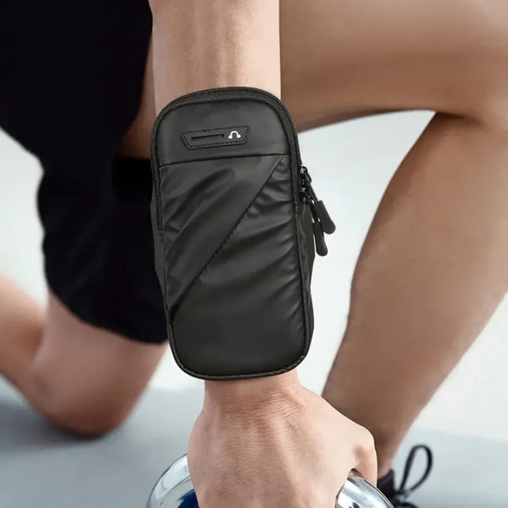 Cycling Commuter Backpack Waterproof - Women Men Casual Sports Armbands Waterproof